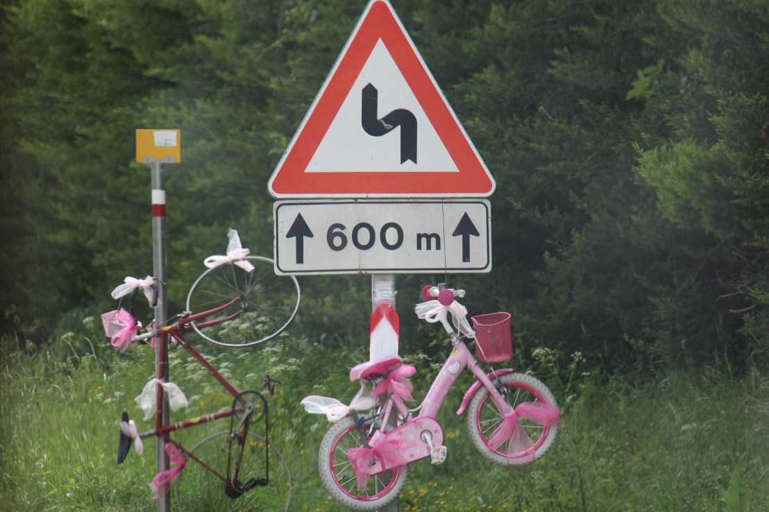 68638BA6-39DF-4AEE-8FD4-91A406C38E28