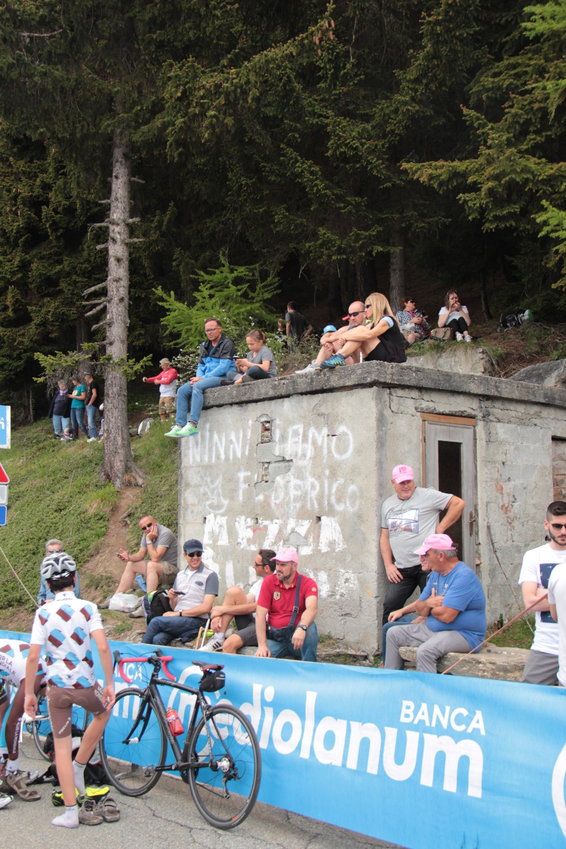 6B9BC79D-0BBA-4B35-B15F-256B5B37923C