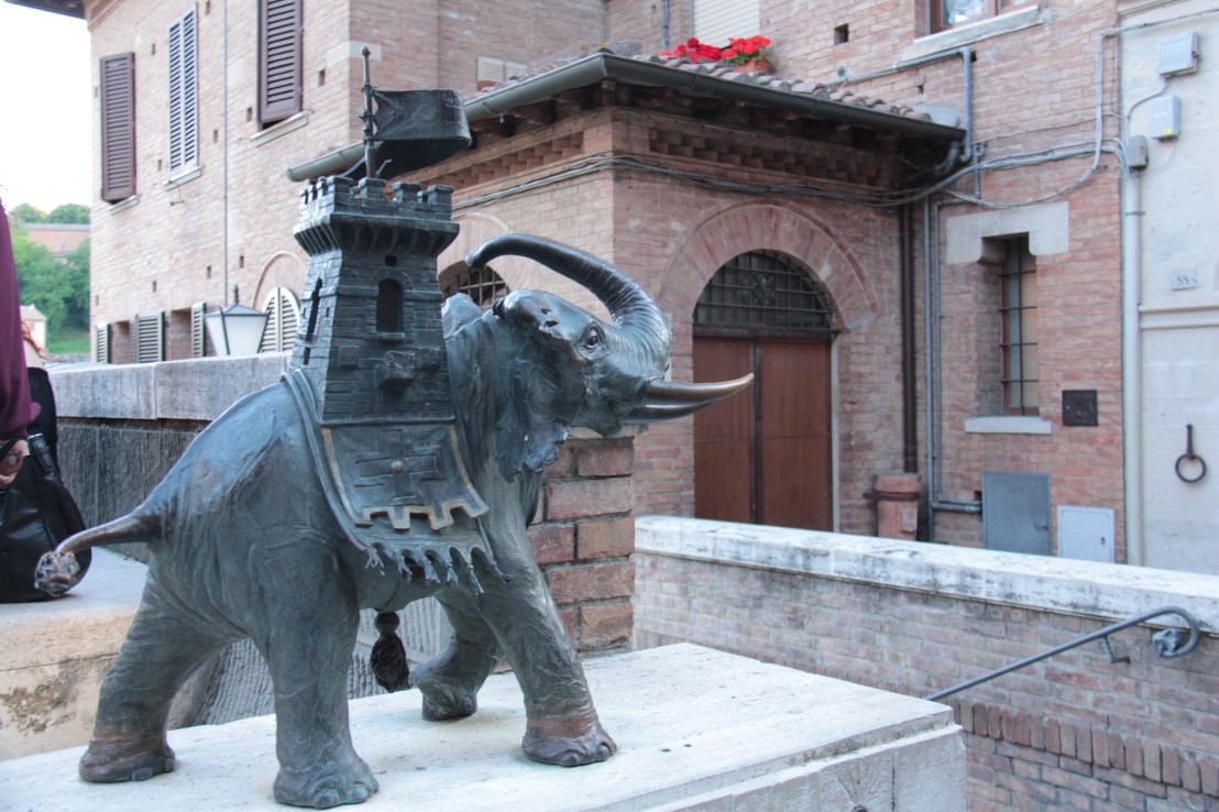 25BFC976-A54F-407B-B0A0-1536FF174148