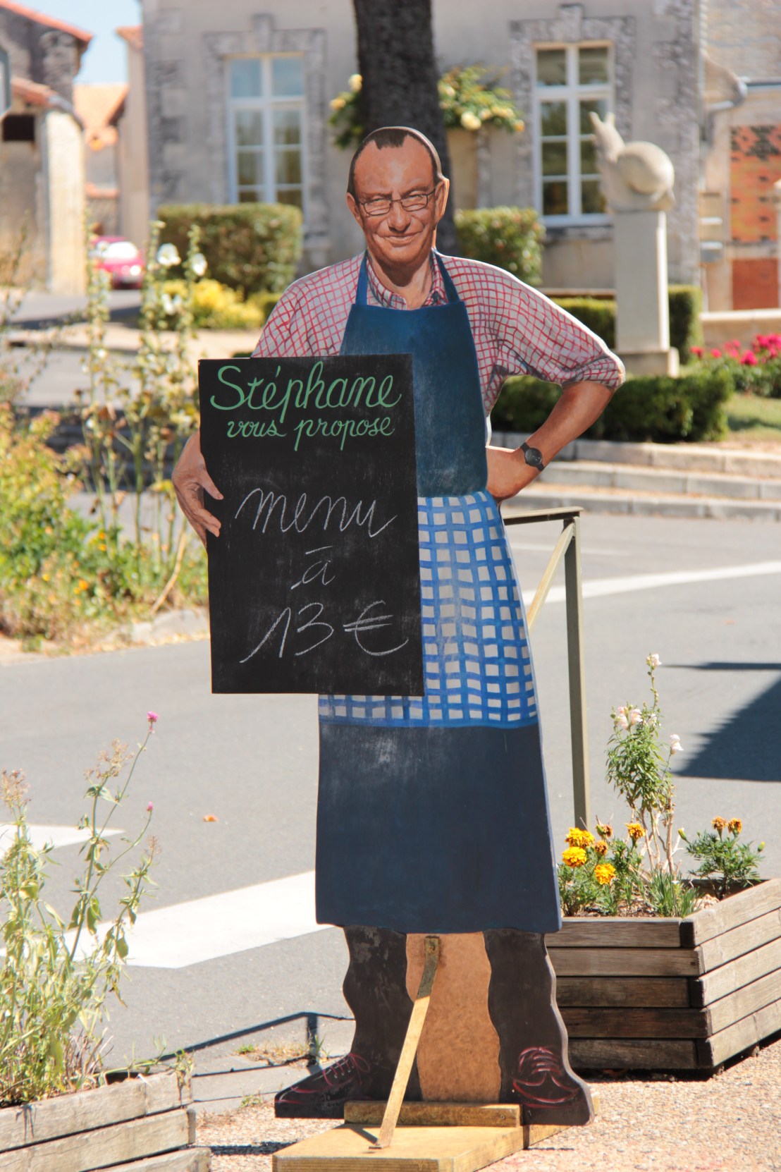 5AB75584-E3B9-446D-9099-3B157EF8D108