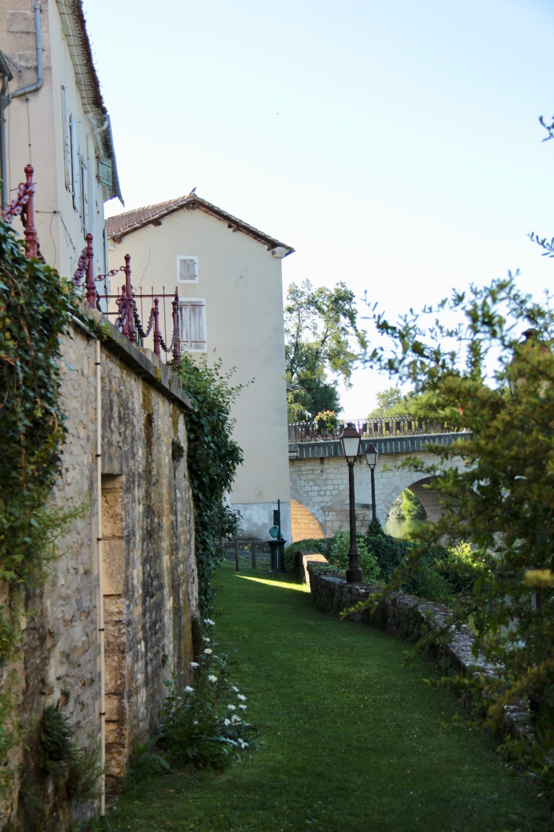 6B5B4EC5-C514-4A1F-B4E4-08713C372CCC