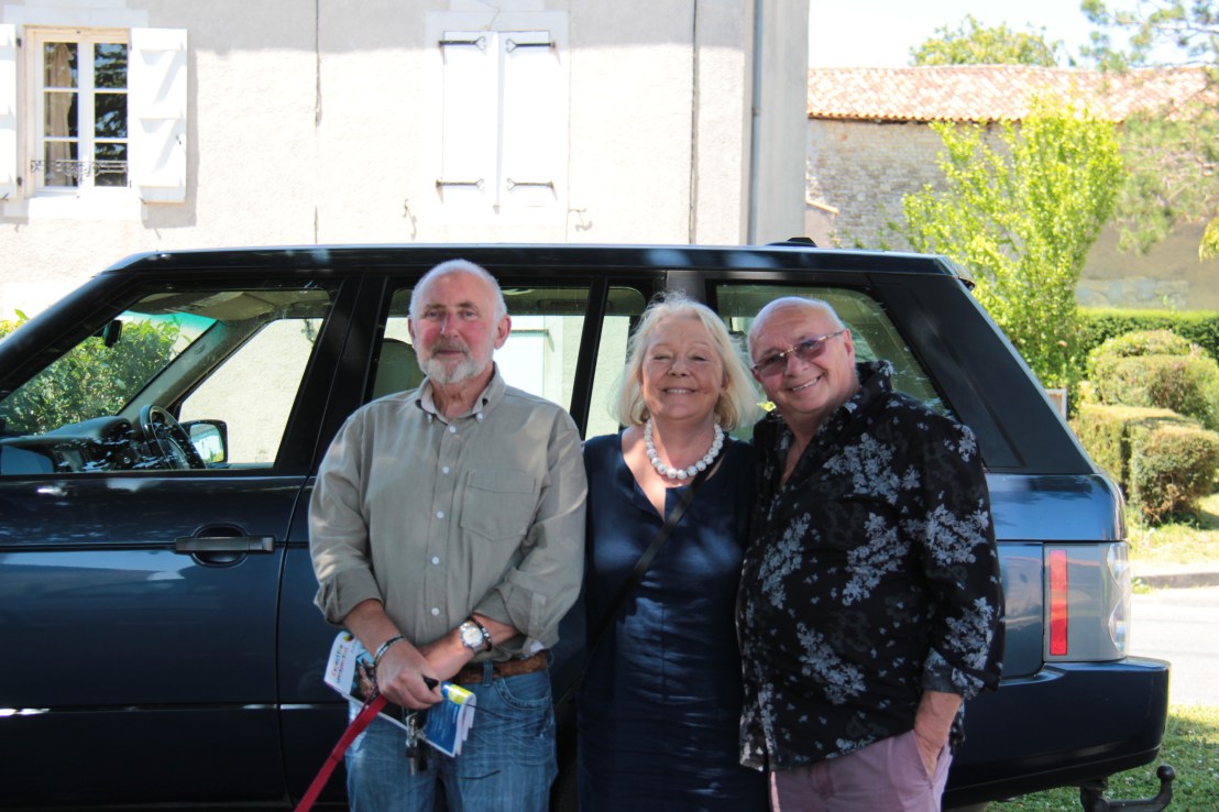 AA1D980D-E5D9-4BE2-8F6D-84D081FDF403