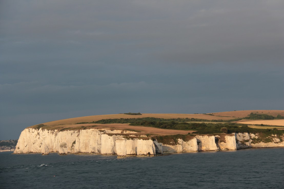 ABDDAA24-753E-497D-857D-9545217C28D1