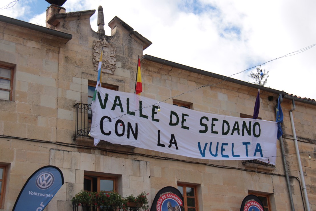 12FCDF75-8341-48A0-9658-FAB1CBF86187