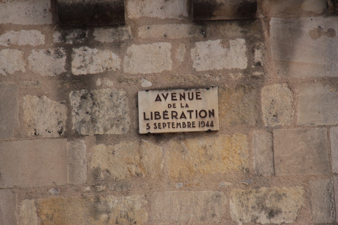 49715668-1BE8-4A69-8578-48F3B5FB7F52