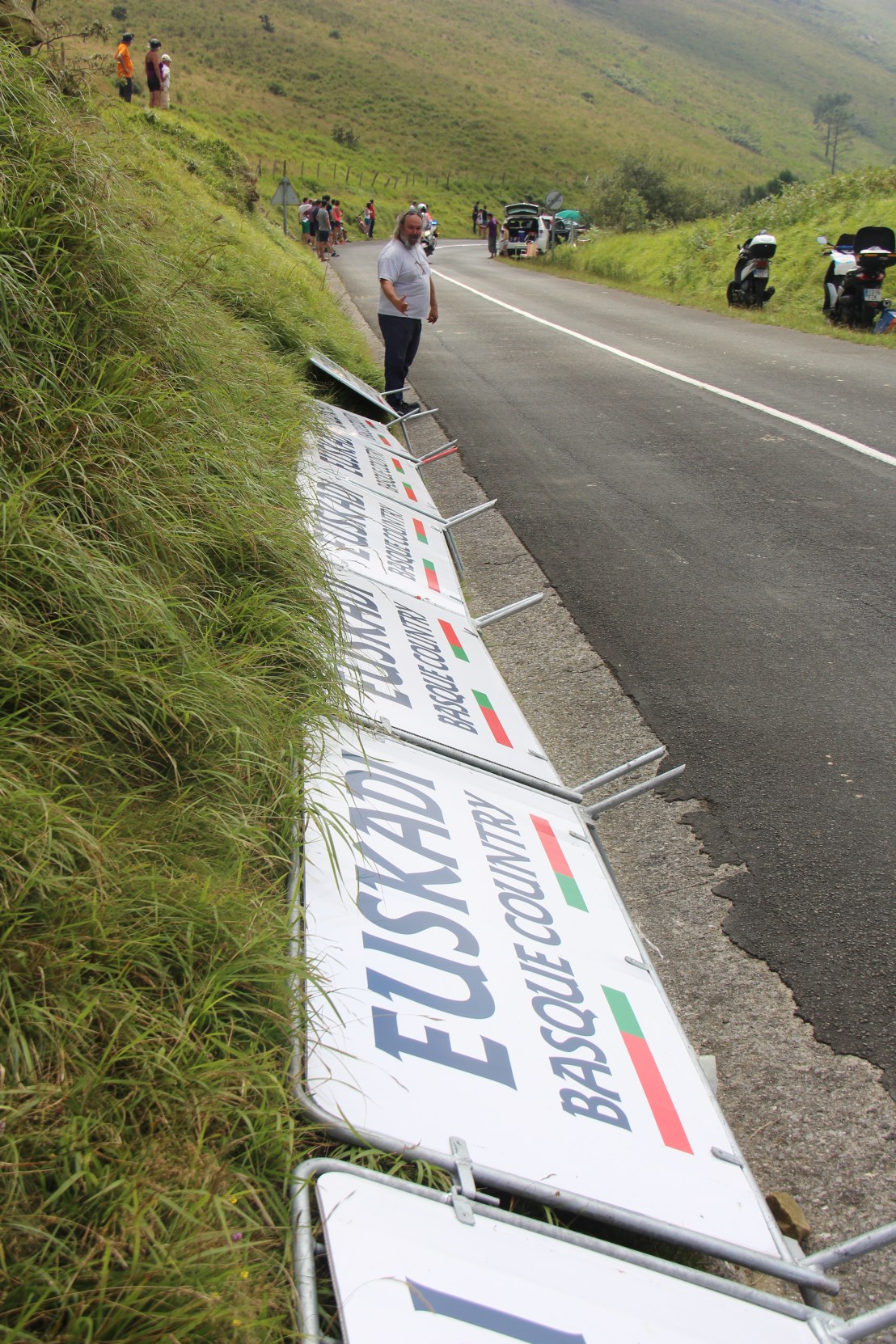 4B431C32-6404-42EB-AF1C-99CE3F47BD7E