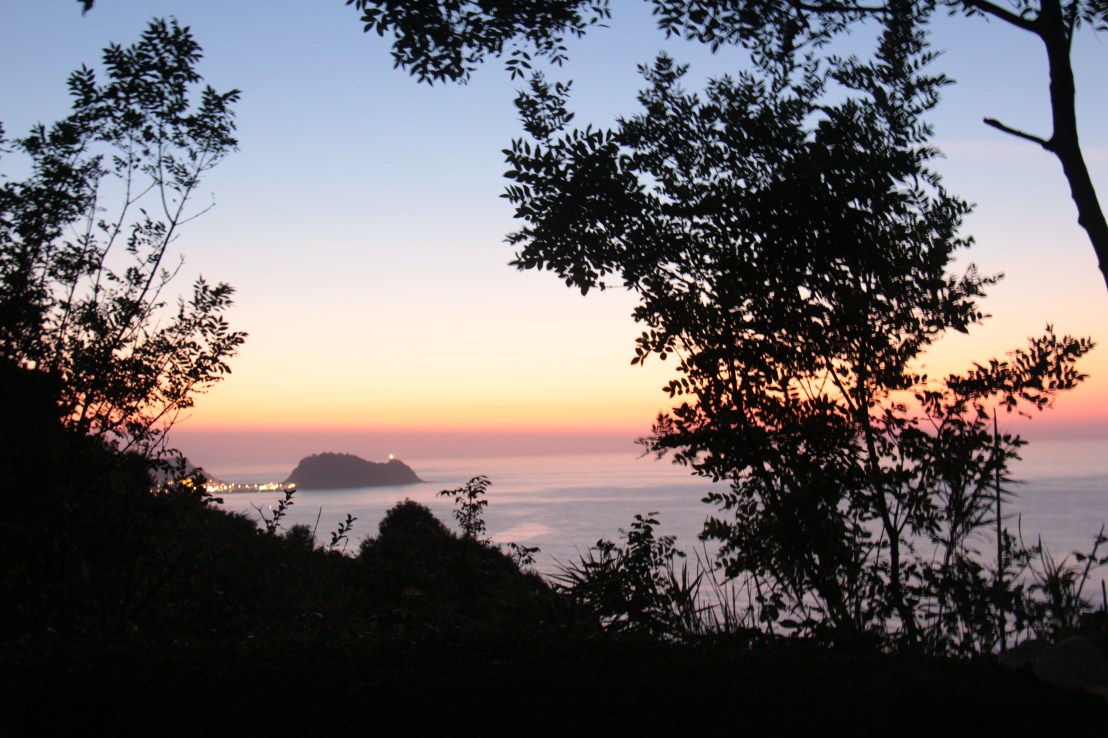 AB5F9142-0A71-4B41-AAB5-7CE215A22DCD