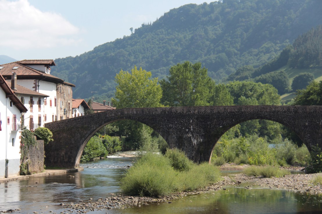 B86F6923-F41B-44D5-BB0F-B1FB96B08327