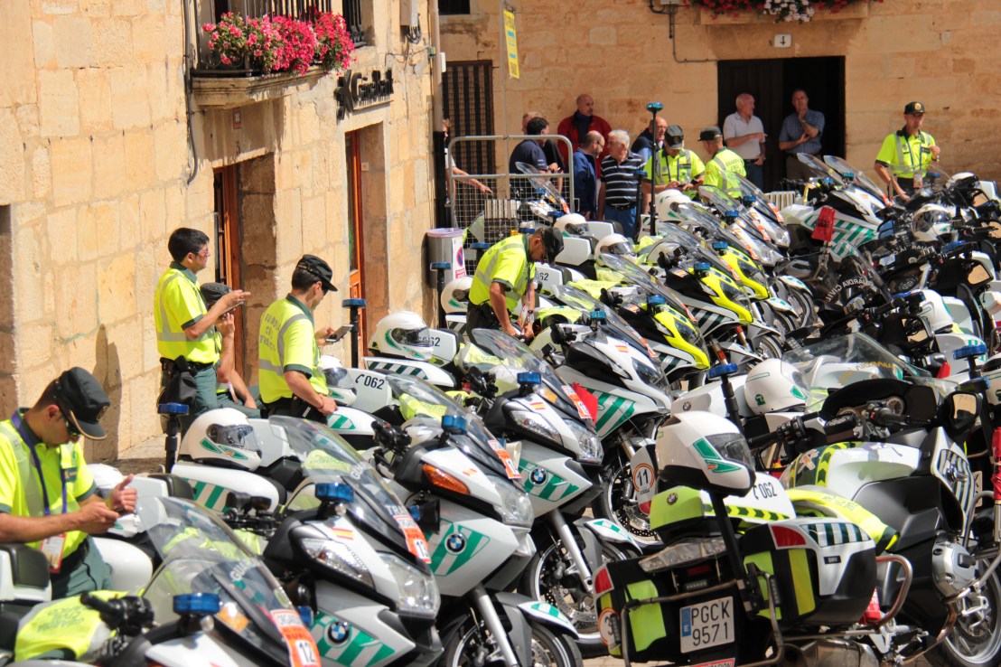 BC0970A6-A04A-4C2F-8FDB-8A5194EAA307