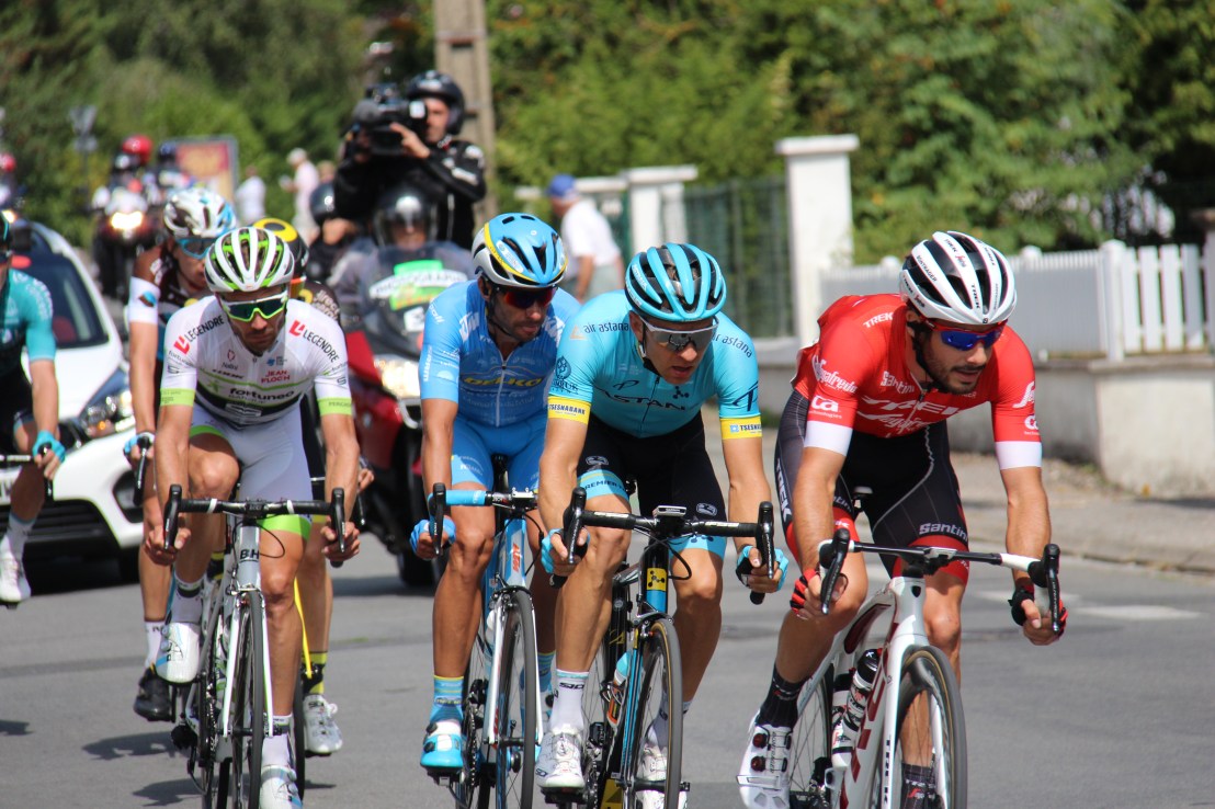 E9EFB13B-511E-47B8-971F-0E059817B7EB