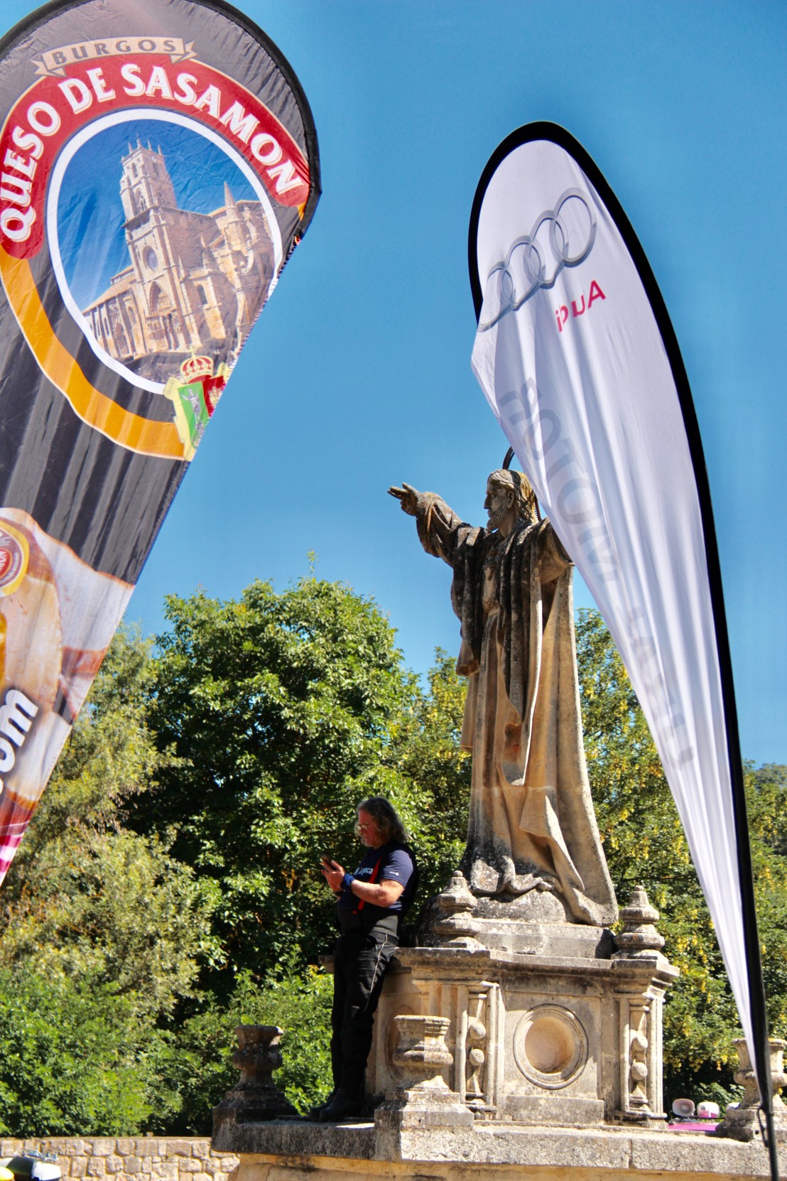 EFAB5D08-A3A1-4268-A394-EAB76727C238