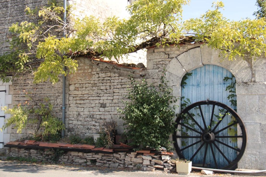 29E1AA1C-87F0-4390-826B-FADBBFF49038