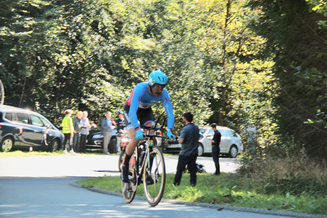 5AC1B1B1-CC00-46C7-AFB9-B0F126D8A331