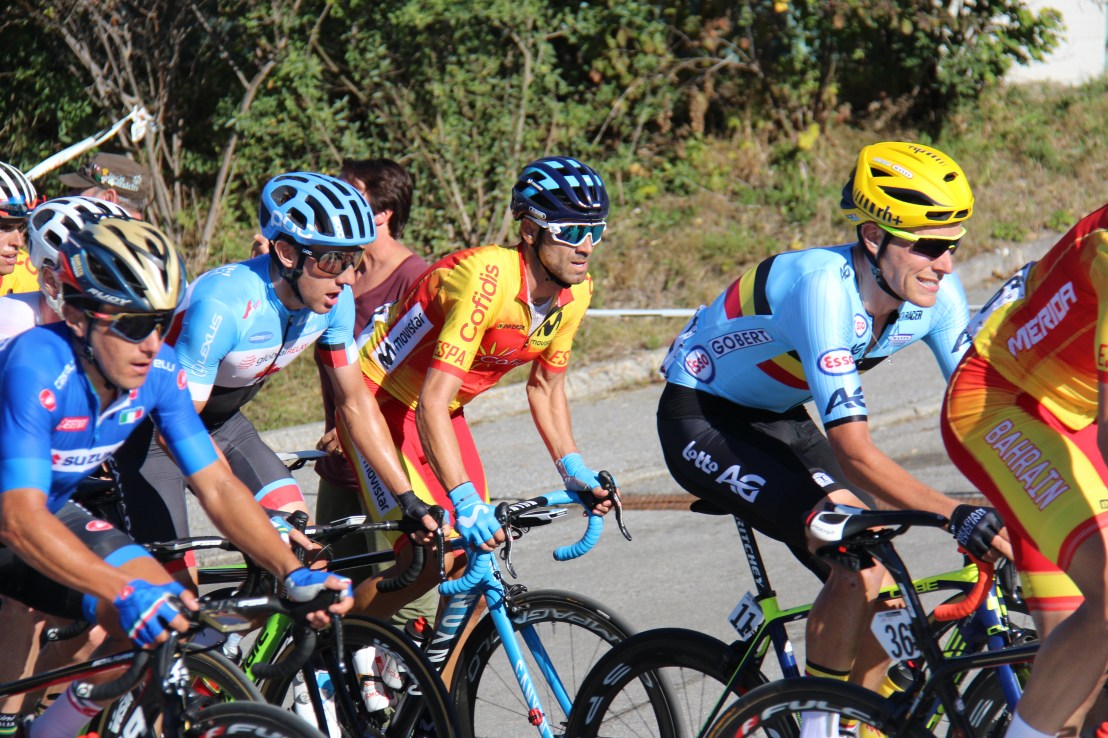 01035A6B-3DC0-418E-8072-66A0AA1AE921