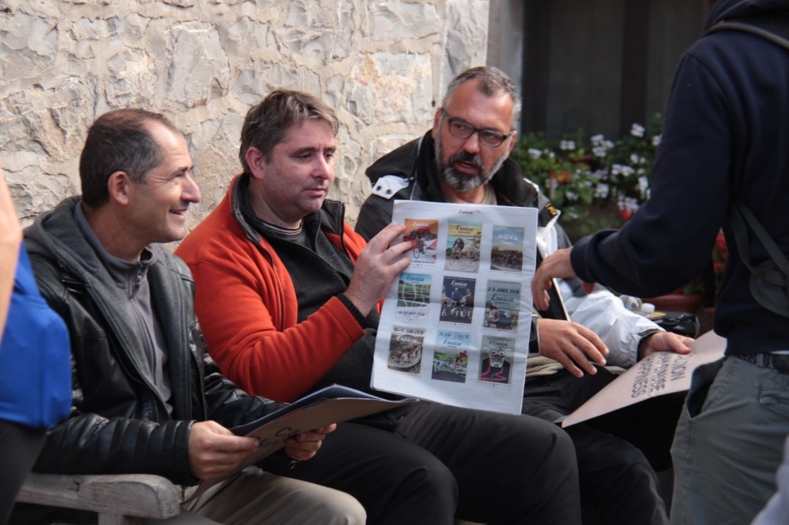 35EB5637-1DFD-4120-B6CD-FBEC7709E1D2