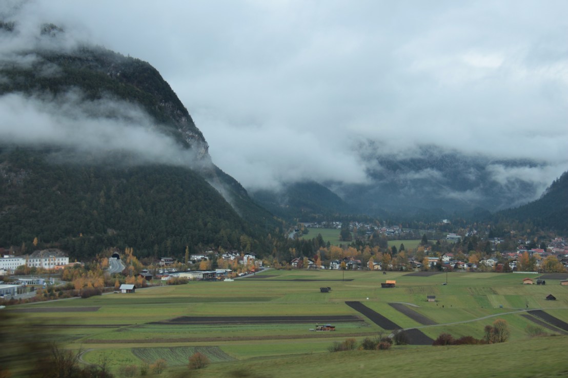 521A5BC6-3295-4651-88BA-2D349D6DD272