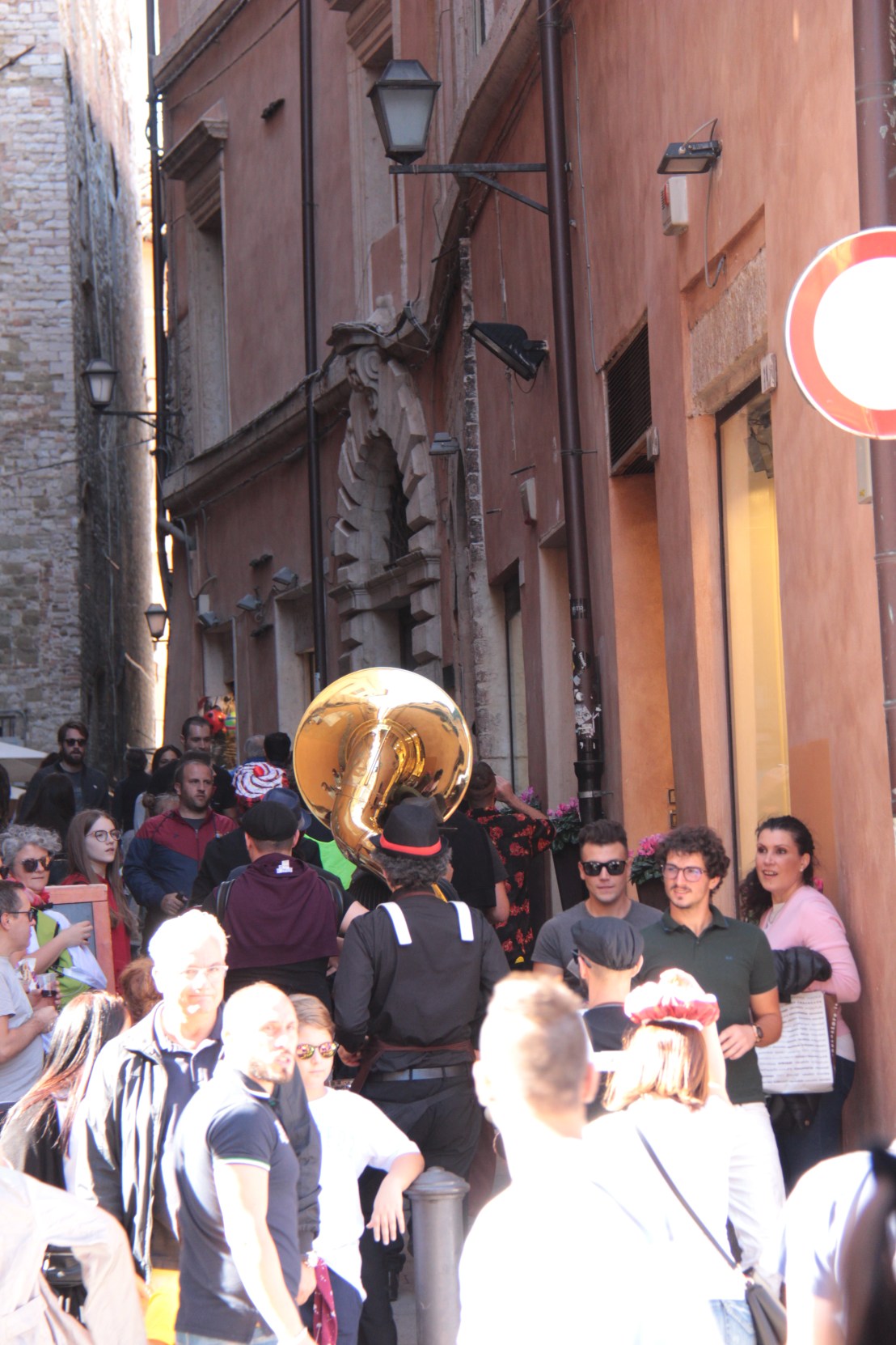 ACDFAD1A-6885-4408-8B98-20E335D03D87