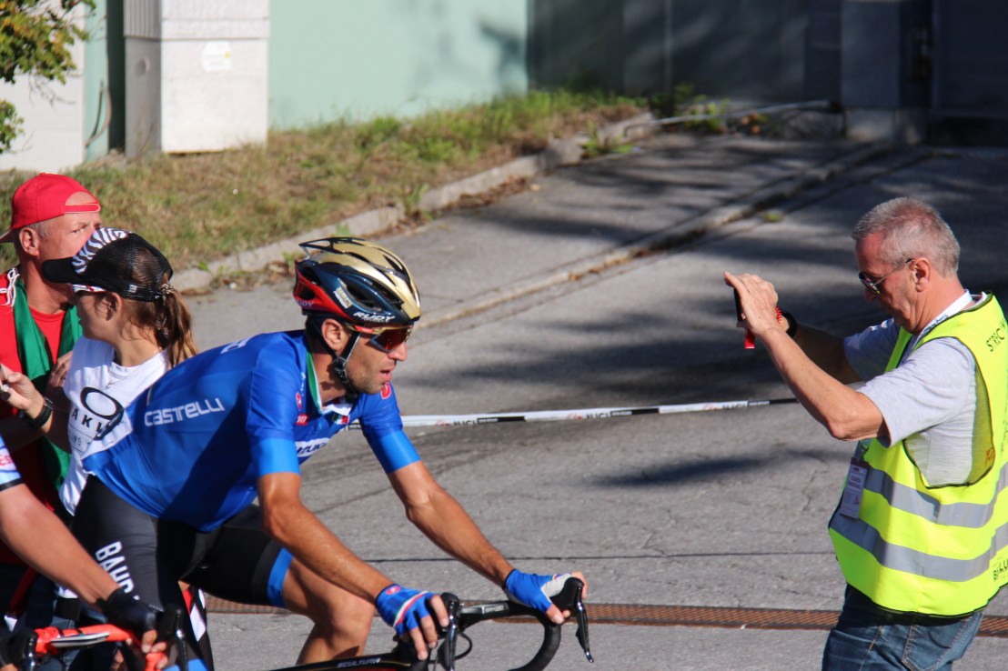 F65091FE-D038-45F2-A760-8D281880226D