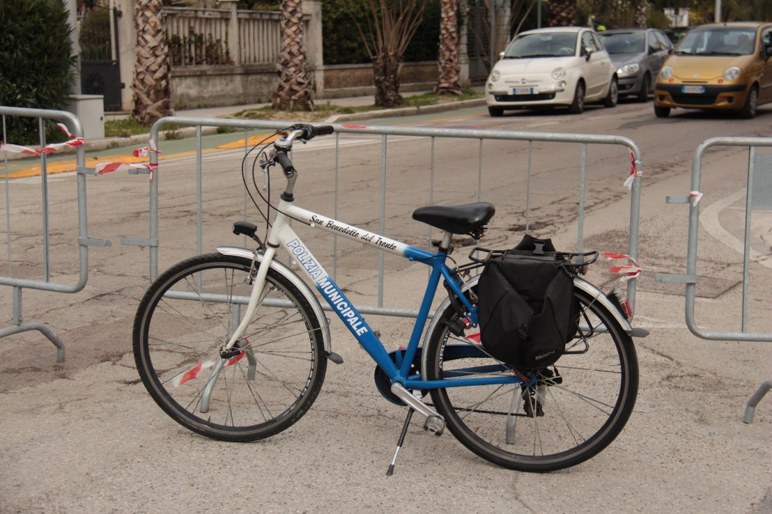 0BFA6BDB-51F2-4F8E-AE02-6E2B9539B95F