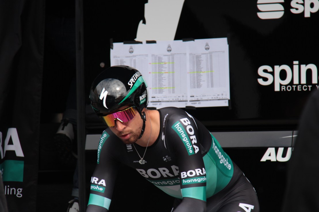 6D03AE78-AE23-408E-90B4-1A9AA69CD797