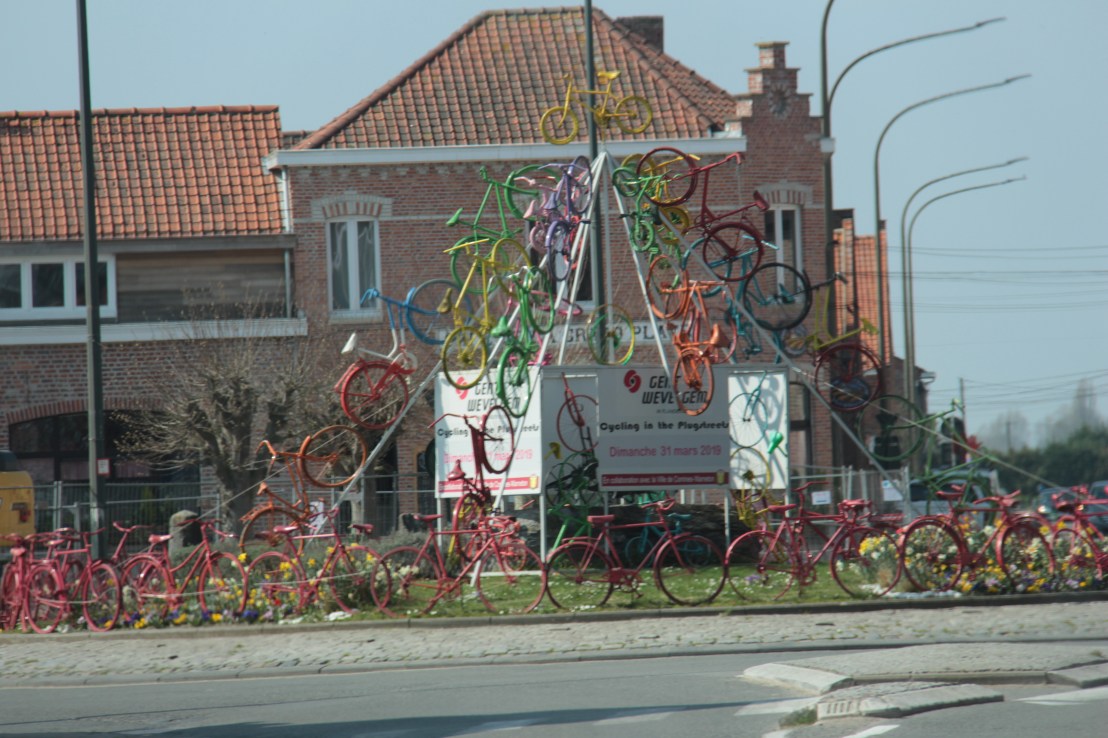 8D9E61B2-E27C-4D1A-8981-D8F4587497AD