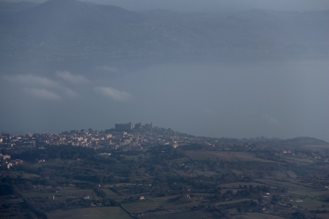 8DE38612-A481-45B9-BE86-60AAAEE58646