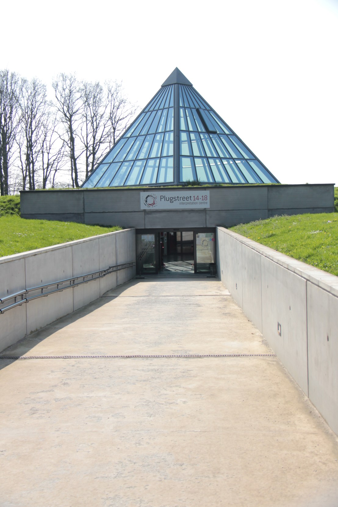 AA97F61C-5534-4DB9-8A90-0374E2346A22