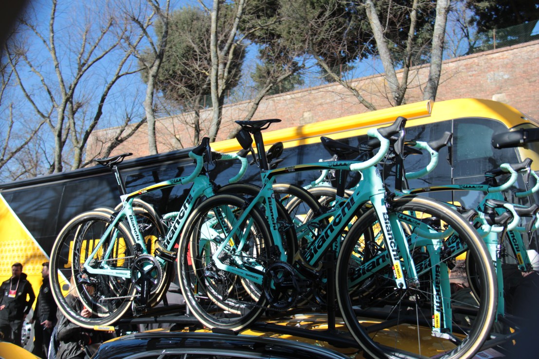 E9065CB6-B3A8-42F9-A798-AE9BEE2DEEA8