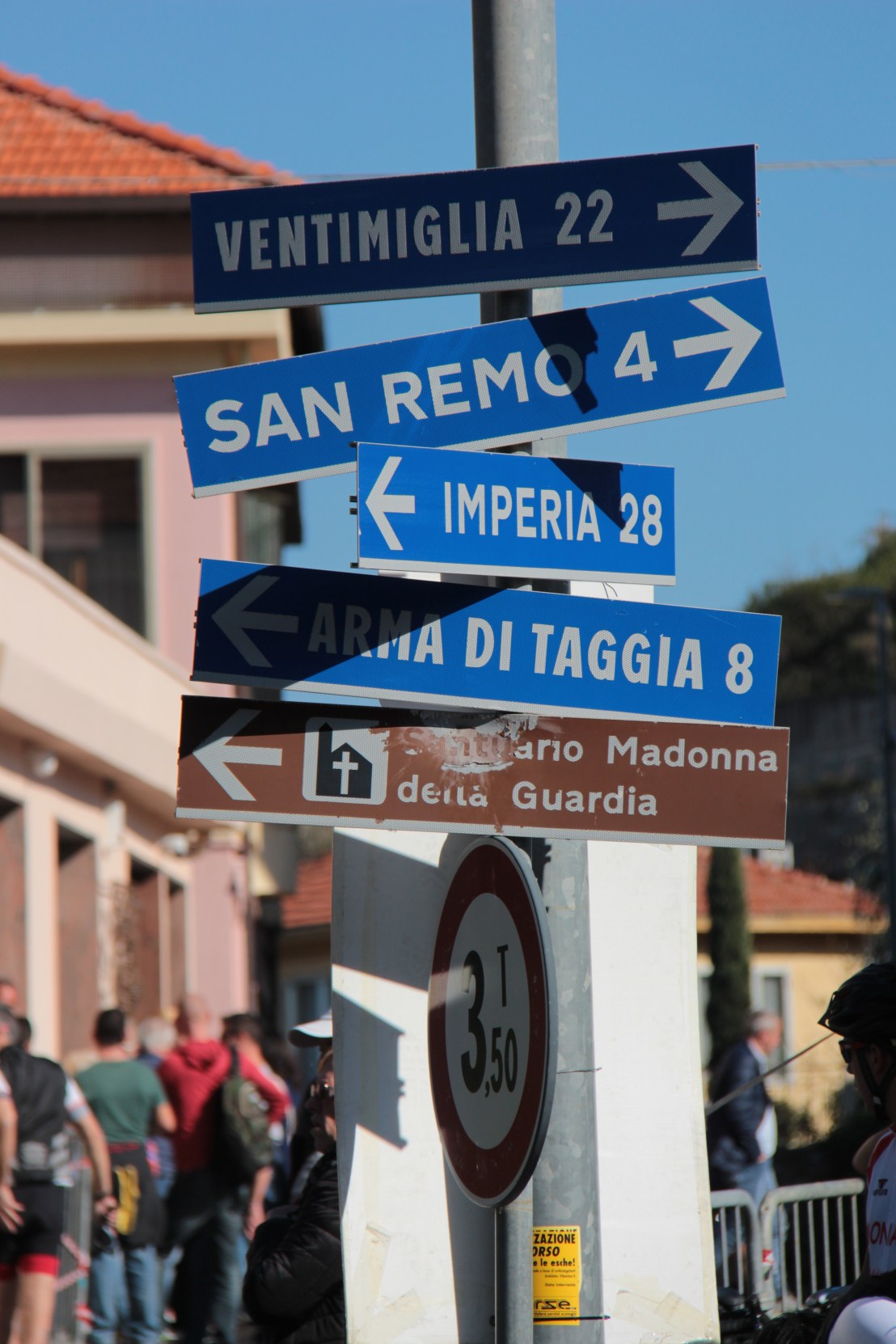 F0E2D5AC-B2D9-4E2B-9485-73087C131431