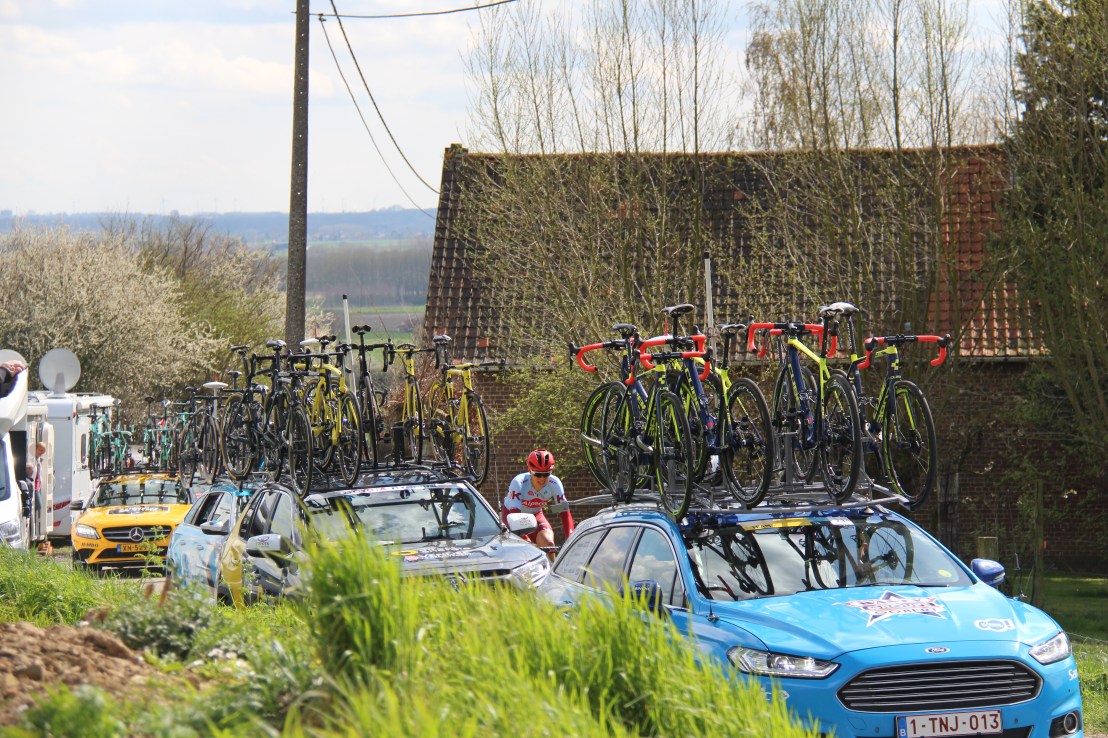 8C9E1679-ECEB-4916-8982-376D6A2AC2EB