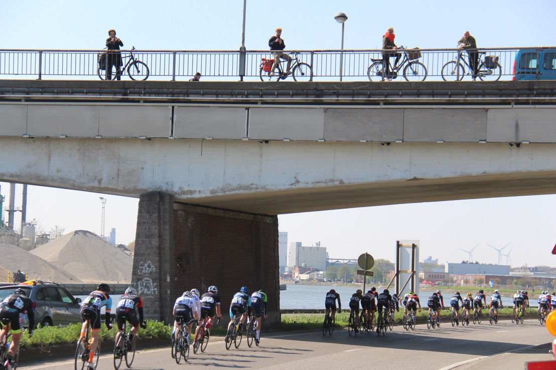 B9DA200C-B458-446B-96A9-6BD44771DD65