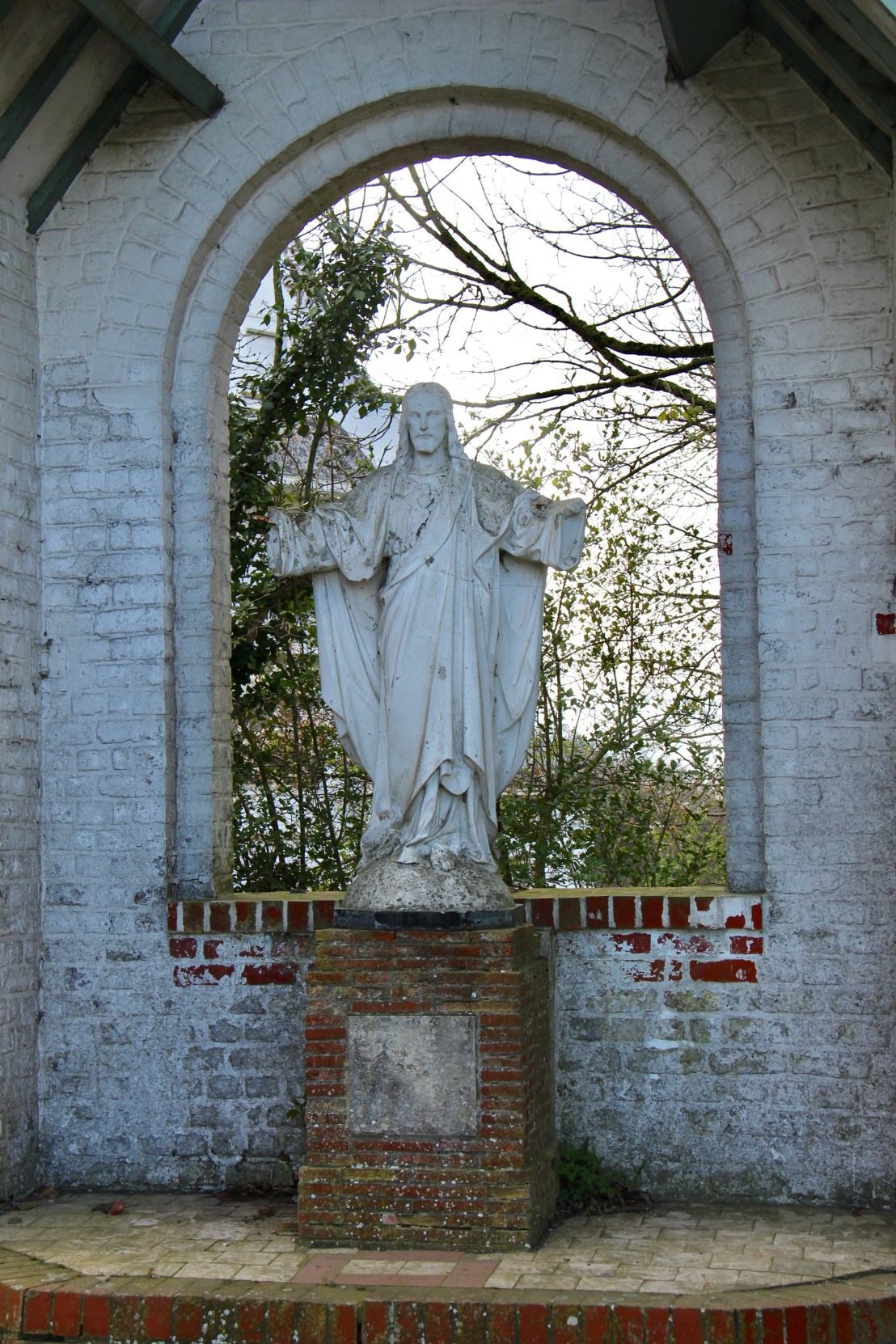 E72AA0EB-ACA3-4D9E-B3C2-061EC34958B6