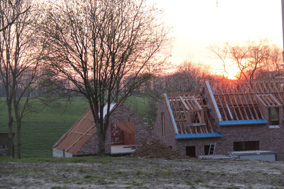 F92C10F4-429E-4510-BE85-CF03BA3631DD