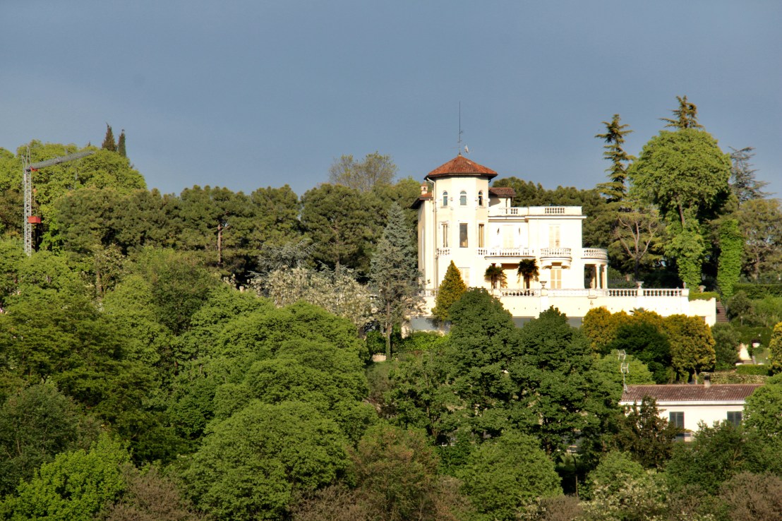 185C3181-B07F-416A-A3A8-E24B5D84828B