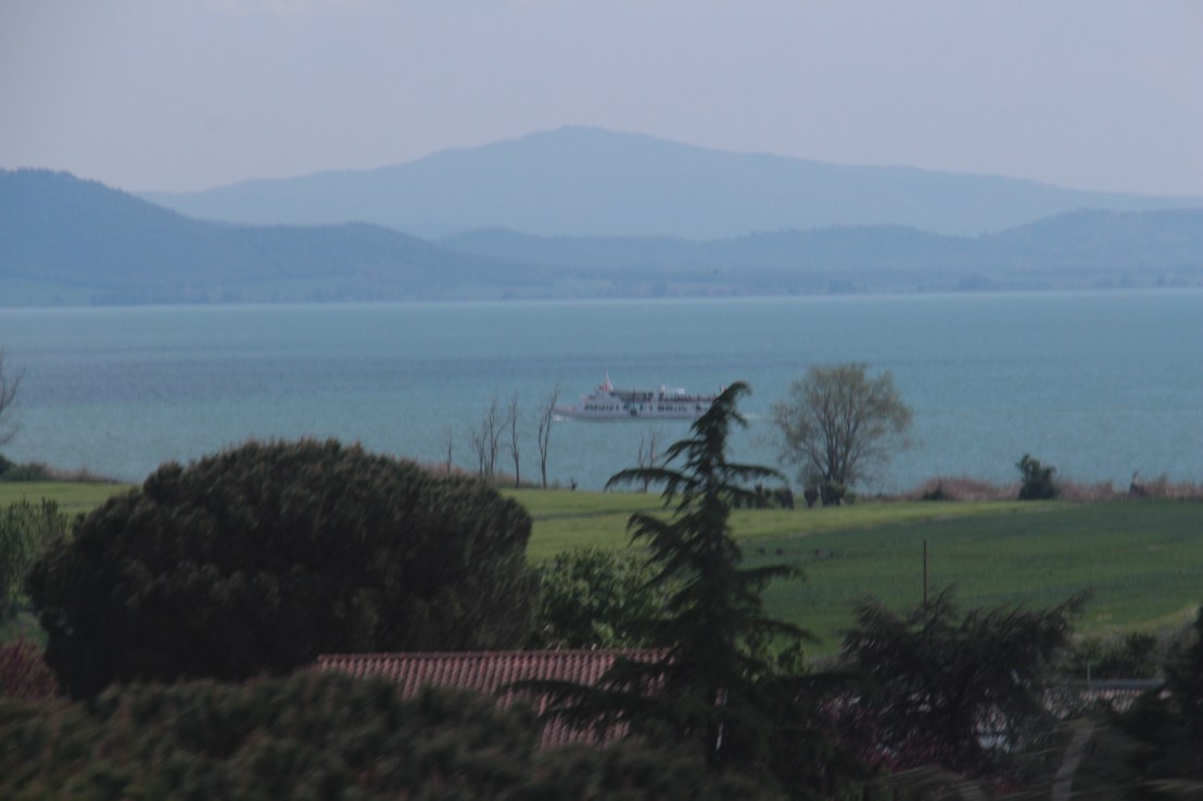 B81931F4-CF52-427D-BA83-F261129A85C4