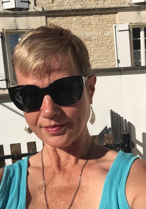 4F46E0DD-BA5E-4B26-9F56-5CBB8B6F79F5