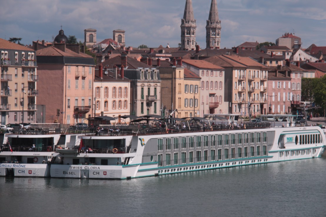 7962303C-2507-4052-ACA9-BC5B2BEC27EC