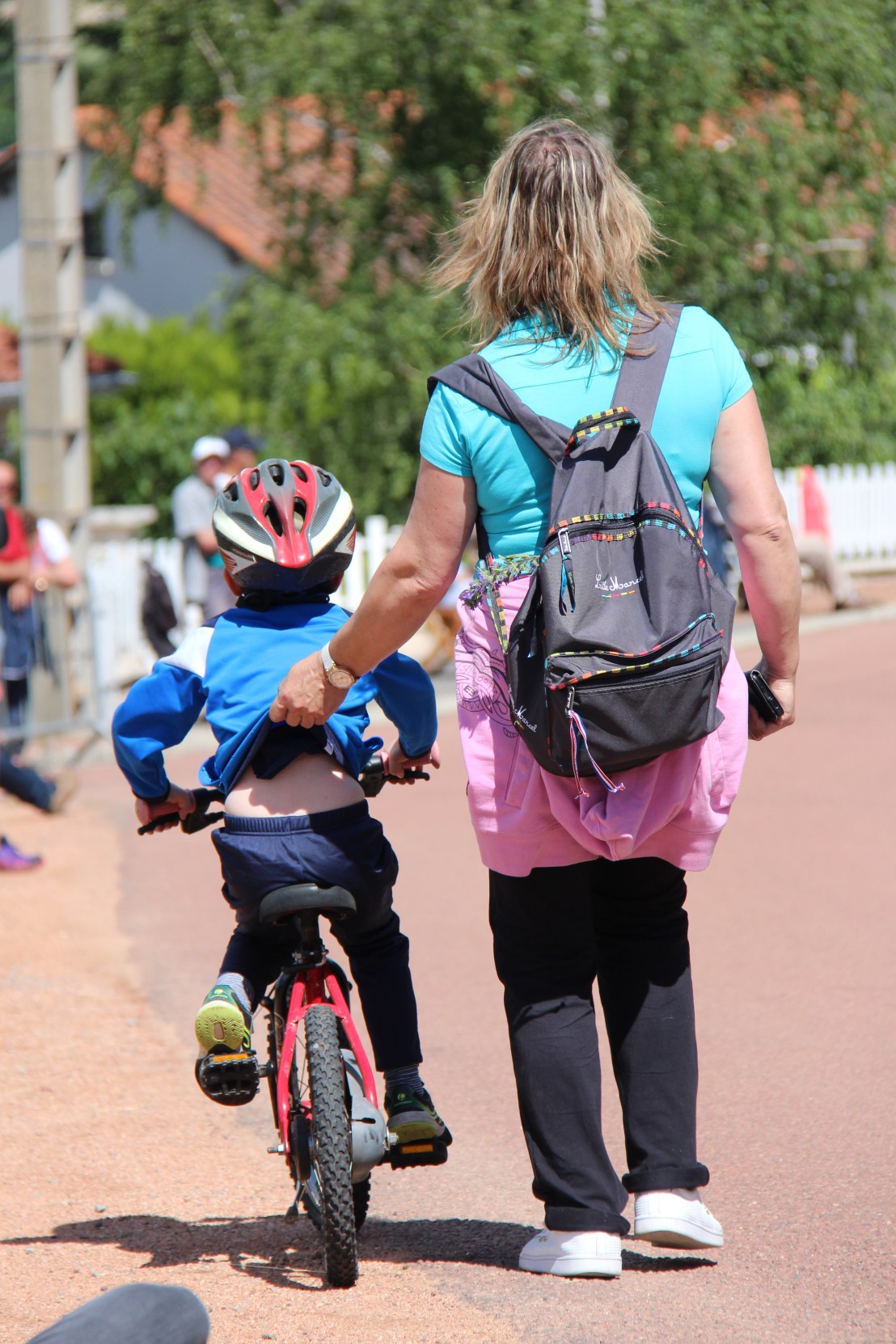 8B2D6D28-944B-4501-A573-B649D1A9D985