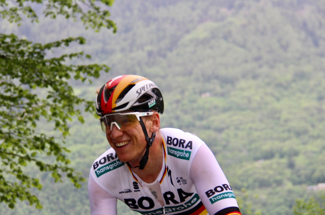 96A4DBA0-2E07-4EB4-9B12-A982664605B3