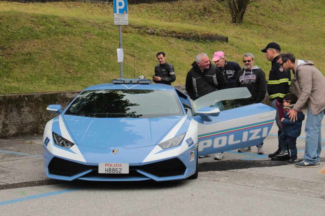 C644F868-AE80-417C-BE2E-DB9B9540AAF8