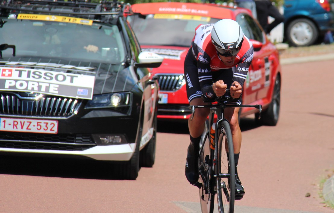 FF82CB26-9D29-4D24-A077-4751E78EC8CD