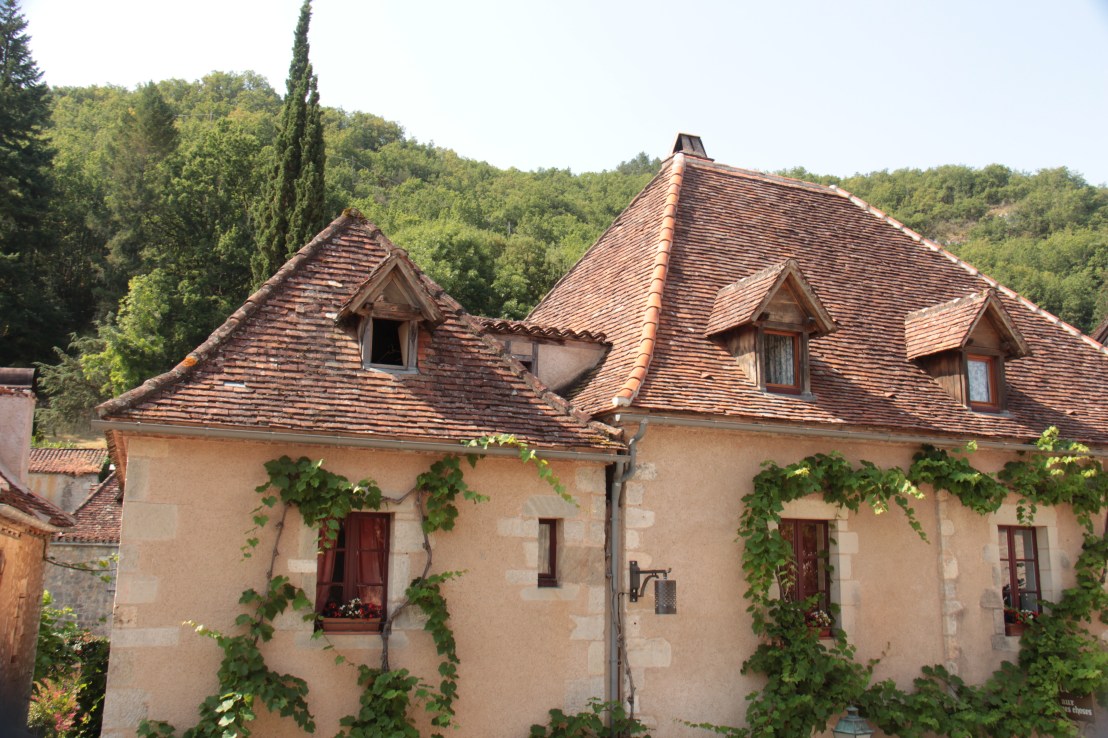 9BC81449-0C2D-4EFD-B336-3361323E6C0E