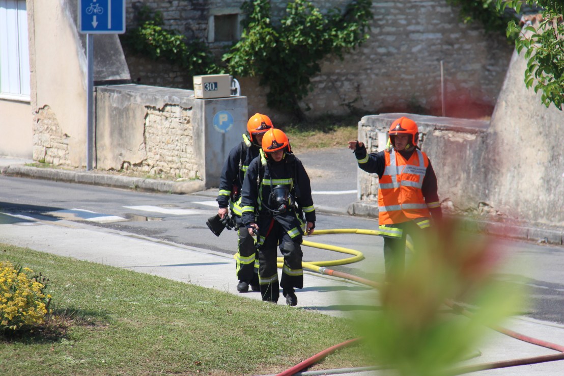 E1AEAE8F-75F9-4620-9E9F-453B5D5BB8D0