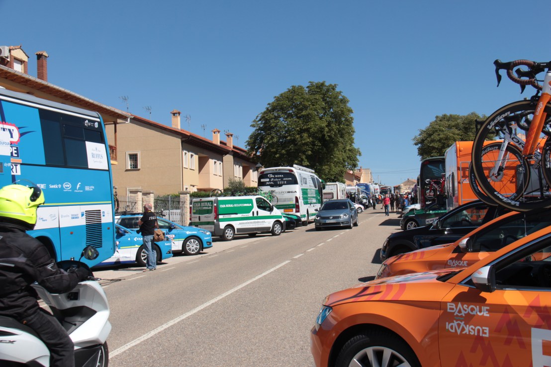 47E06DF2-1F15-47A9-B4A9-EC0E1E10C1E9