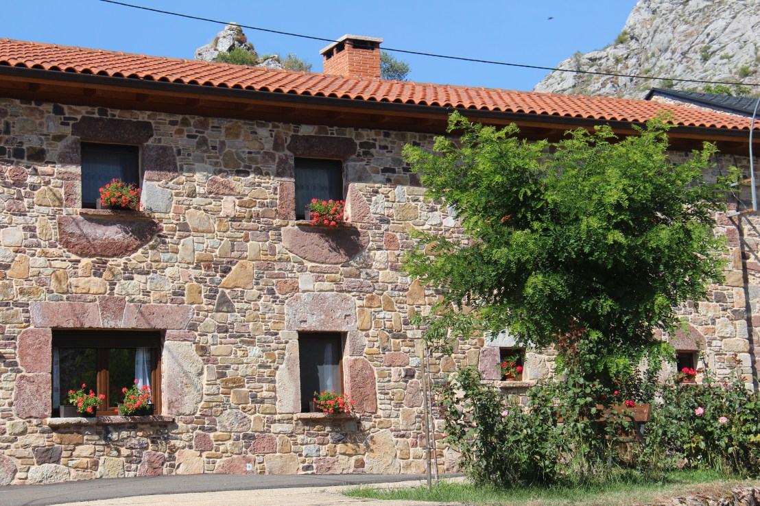 48F15C89-13E0-4F8F-BB54-A4BB8F2B04BD