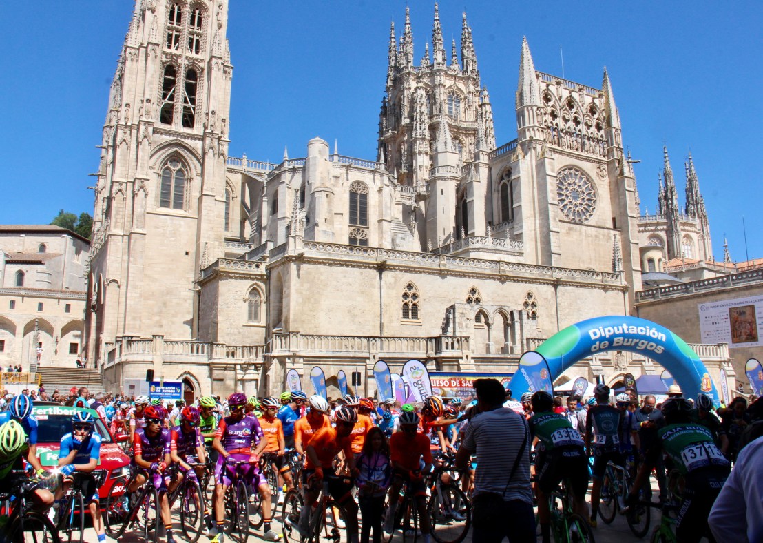 7CA43C03-E955-4560-B62F-2E315C2D9A9F