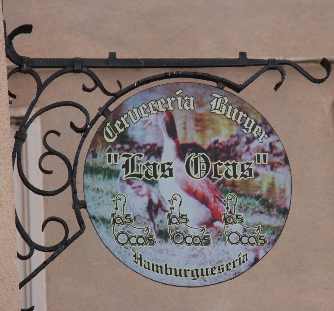 838E8557-3D3D-4B4A-B586-877F2025AF88