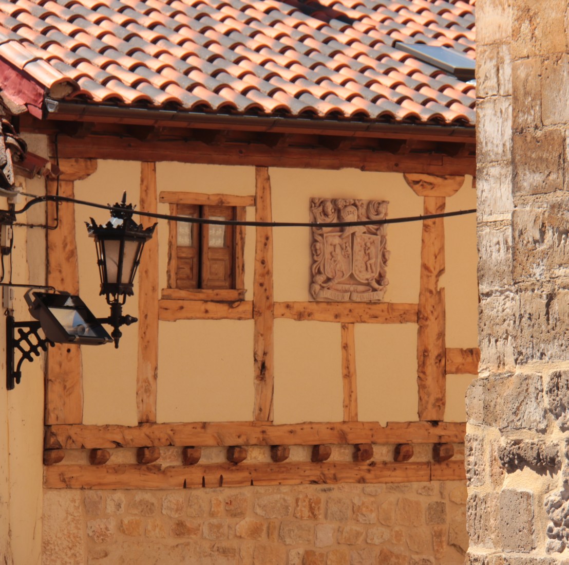 853A3258-17F0-4E10-A68F-C62AE53009B0