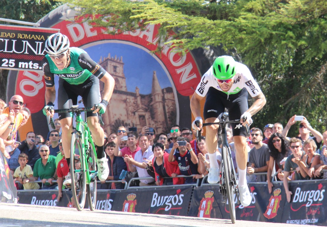 8C5D0CC1-B81C-4690-8569-D8EC8360DCD9