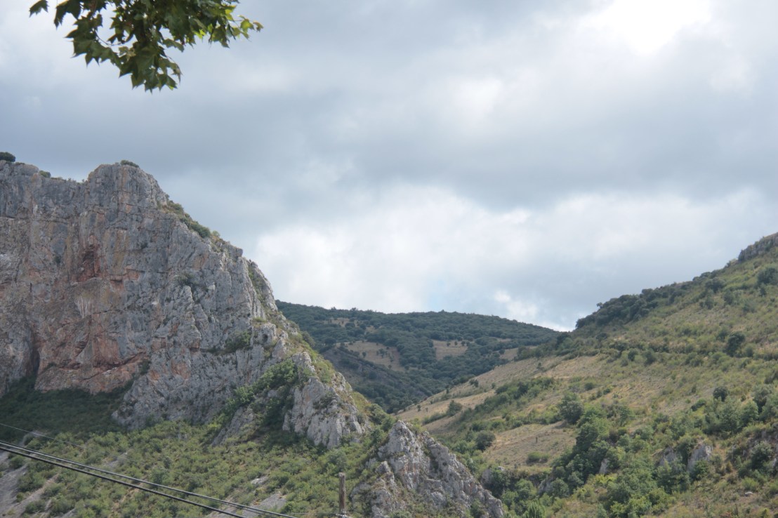 E03BC8FD-8053-47F2-895B-22CD5D38A228